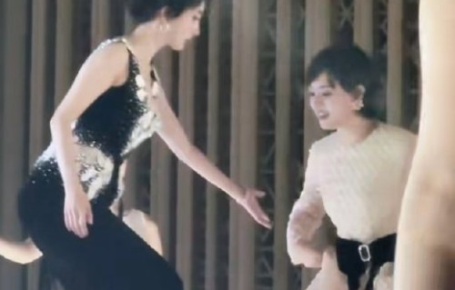 白玉兰晚宴杨幂接连搀扶孙俪杨紫，细节见教养|女演员|生命树|后辈