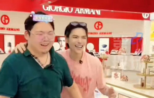 向佐向佑后续还会继续合体直播带货吗？