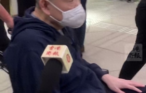刘銮雄看《给阿嫲的情书》直言感动，吕丽君儿子也在，父子罕同框