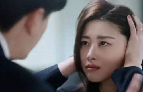 蜜语纪好苏，钟汉良能把吃醋戏演成教科书，霸总的嫉妒偷感好足啊