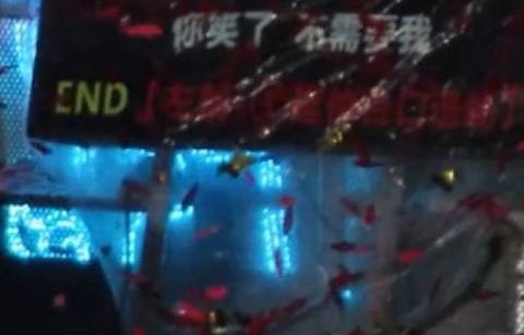 《国乐无双》首期歌单的“国粤对翻”模式，对于推动国乐大众化有何具体意义？