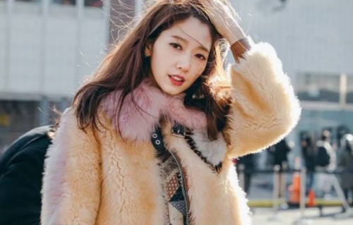 韩女星朴信惠官宣将结婚，老公是91年的崔泰俊，两人已相恋4年