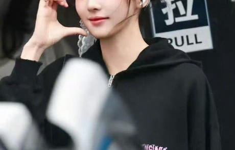 除了《底片》藏头歌词，白鹿和粉丝“鹿茸”之间还有哪些双向奔赴的故事？