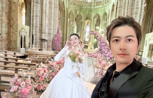陈学冬车祸隐退一年多首现身 跨国奔赴奚梦瑶古堡婚礼，曾见证求婚