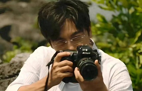 庾澄庆做梦也没想到，自己辛苦养大的孩子，竟把秦昊当做“救赎”