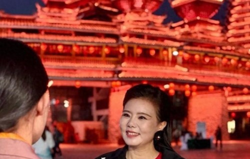 全网祝贺！50岁龚琳娜正式上任，职务不一般，前夫老锣功不可没