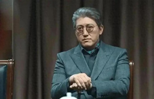 一个不红的老戏骨，演了96部戏也叫不出名字，如今52岁被孙俪带红
