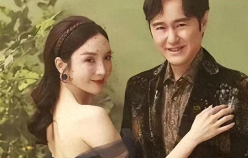 51 岁冯雷居家庆生！北京有大别墅，老婆是漂亮演员，7岁女儿出镜