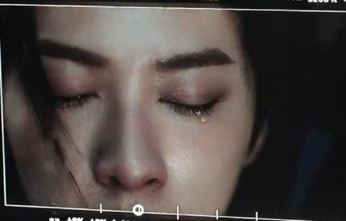 檀健次的原声台词能力在《何不同舟渡》中如何体现？