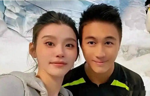 奚梦瑶何猷君婚礼最大受害者出现了,昔日好友晚晚评论区沦陷,网友询问晚晚有没有收到婚礼邀请,一句“模特老了怎么办”成回旋镖