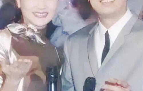 70岁费玉清现状曝光：无儿无女独居豪宅，和61岁闺蜜江蕙一起养老