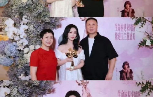 这张全家福是在哪里拍摄的