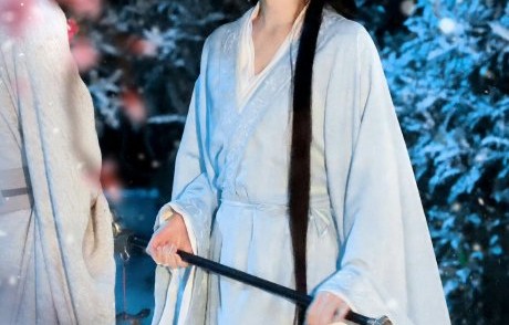 孟子义《百花杀》恶女爆火，美强狠戳中观众！
