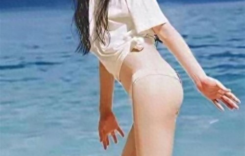 郭碧婷的身材爆炸了，前凸后翘的很饱满，网友直呼向佐太有福了！