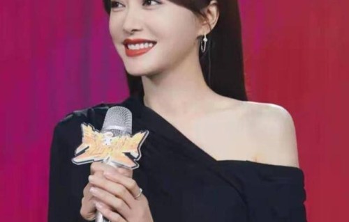 46岁秦岚现状:未婚未育无子女,双亲却已离世,对父亲有一个遗憾