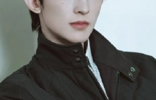 为什么《念相思》的男主角人选从何与换成了侯明昊？