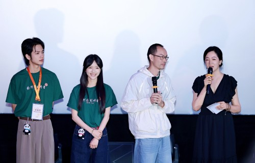 《给阿嬷的情书》雅安路演，主演李思潼：谢南枝的一切选择都遵从内心 