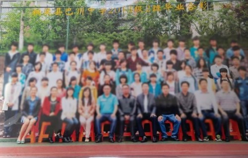 从小美到大！田曦薇初中毕业照曝光，甜妹基因是等比例放大