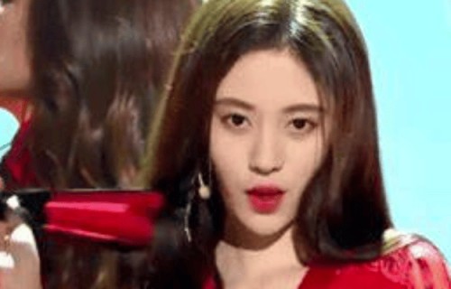 鞠婧祎跳珠满摇了
