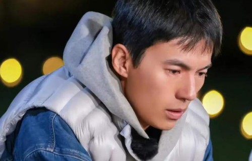 宋宁峰承认带女儿密会小三！将停工寻求心理治疗，网友直呼逆天