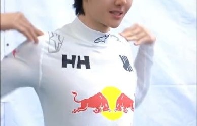 王一博的‘随地大小笑’具体有哪些典型的场景或瞬间？