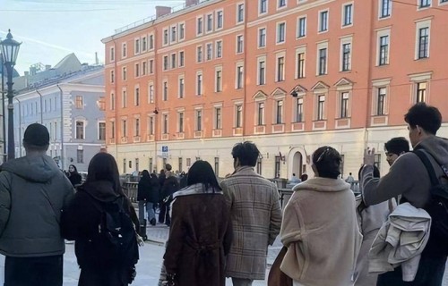 今日开播！《妻子的浪漫旅行2026》甜蜜上线，秦昊伊能静领衔四对夫妻开启跨国之旅|节目|金莎|李纯|马頔|婚姻