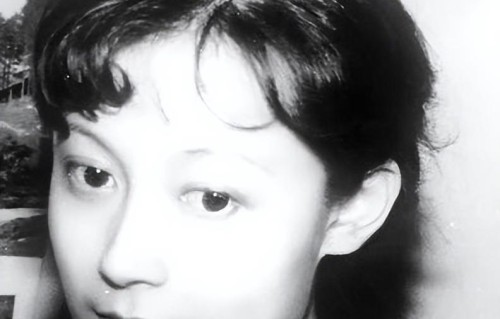 从尤小刚的御用女主到自我人生的导演：邬倩倩如何用五个字完成情感涅槃