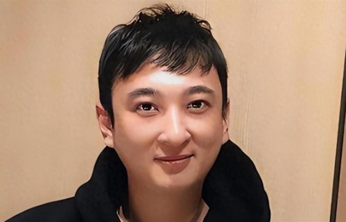 王思聪没认，黄一鸣天天带娃直播，甜仇突然说杨颖皱纹深了