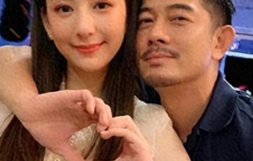 "天王嫂"滤镜碎了？方媛风波升级 难堪的一幕出现，郭富城面子全无 