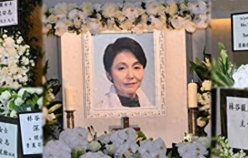 一代影坛传奇辞世，钟楚红现身灵堂悲痛落泪，一众港星到场悼念