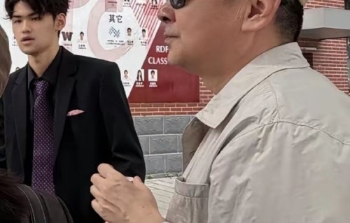 陈建斌蒋勤勤的儿子身高这么高，遗传了父母的哪些基因特征？|虎虎|星二代|父亲|母亲