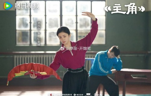 观众为何批评《主角》中后期的剧情存在“为苦而苦”的苦难堆砌问题？