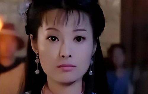 袁立不再隐瞒！公开回应与辛柏青私下关系，真相和我们想的不一样