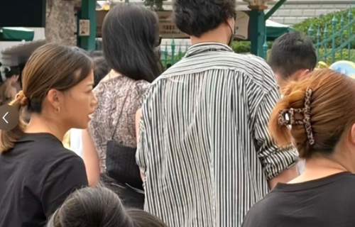 王传君一家三亚度假，齐溪素颜出街，前夫宋宁峰却在发道歉声明