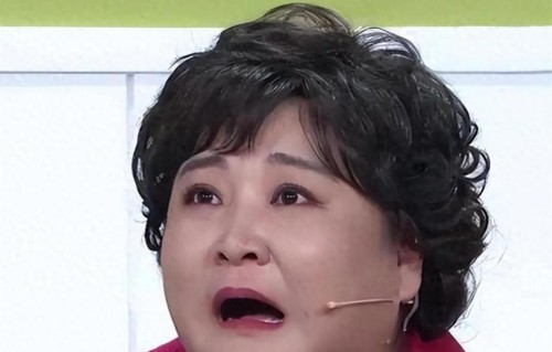 贾玲不装了代价曝光？退出春晚、解散公司，她能否全身而退！