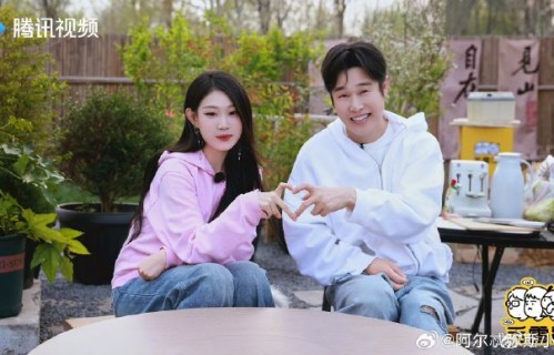 李雪琴和沈佳润在节目中具体是什么亲戚关系？