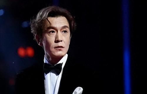 李咏也没想到，离世8年后，23岁的女儿竟走上一条“不归路”！ 