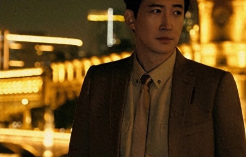 王阳被曝在剧组遭霸凌：被导演当众辱骂，脸憋得通红却没人敢出声 