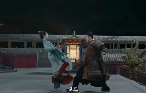 演员白鹿本人是否真的不会亲自拍这场打戏？|莫离|替身|镜头|正片|敬业