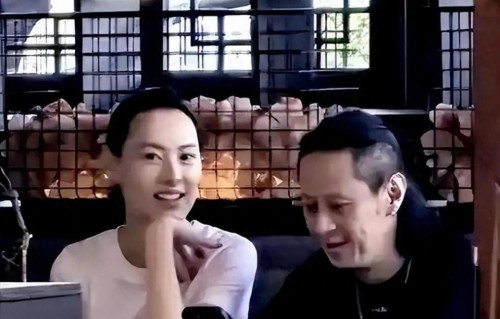 李泽楷没想到，为他连生三子没名分的梁洛施，如今竟会跟他恋爱！