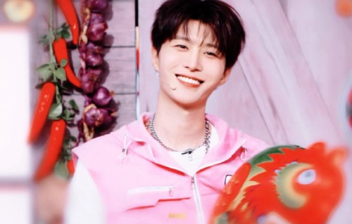 范丞丞综艺感封神？高情商互动造梗名场面盘点|节目|沈腾|嘉宾|尴尬|反击