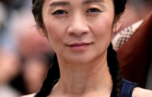 戛纳电影节红毯，张涵予霸气，赵涛端庄优雅，巩俐艳压全场