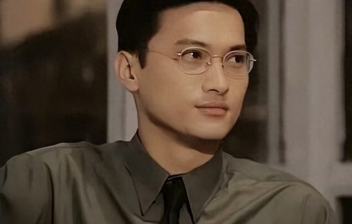 TVB前当家小生近况曝光！自曝有意复出拍戏，为儿子淡出圈十多年 