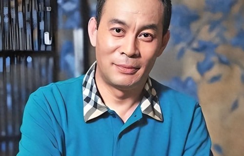 原来他们是父女，藏得真的够深的！父亲是老戏骨，女儿也是好演员