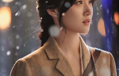 卢昱晓《轧戏》热播引发讨论:当“氛围美”遇上实力质疑,那是独属她自己的成长轨迹|玉骨遥|七时吉祥|陈星旭|东方卫视|收视率