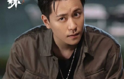 秦俊杰为了演绎《钢铁森林》中的蒋诚，做了哪些外形和表演细节上的准备？|蔡文静|电视剧剧情讨论|周瑾|警服|黑道