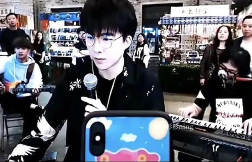 互动贴！你是在哪个瞬间“入坑”刘宇宁的？|让酒|戏腔|新歌|说出你的故事|综艺