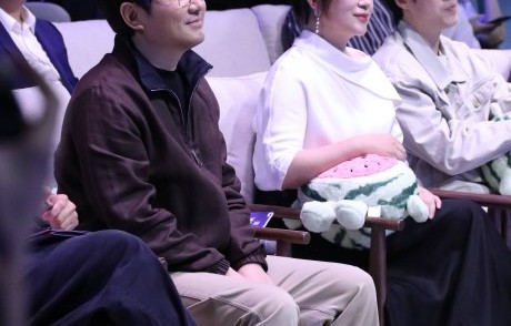 沈腾和马丽这对搭档合作了多久，他们还有哪些经典的即兴救场时刻？|喜剧|话剧|舞台|春晚|巡演