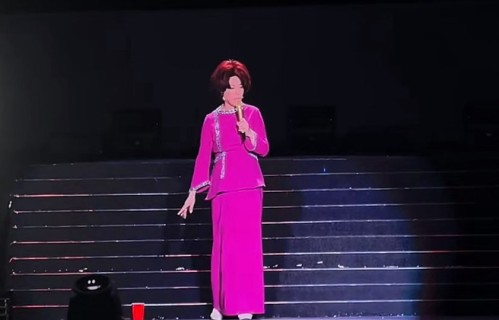 王赫野演唱会将咖啡落舞台被蔡琴当场点名|老师|前滩|上场