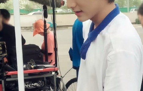 张新成此次造型与他在《你好，旧时光》中的角色“林杨”有何关联？|少年感穿搭|You're My|校园剧男主|林杨回忆|张新成校服